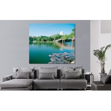 Модульная картина Мостик и кувшинка, В70 x Ш80 см.