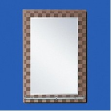 Зеркало 600 х 400 мм с полкой и коричневыми вставками - шахматы (46257)